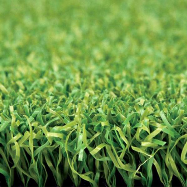 Grama artificial de golfe verde de 13 mm para eventos esportivos com 230 pontos/m de taxa de pontos
