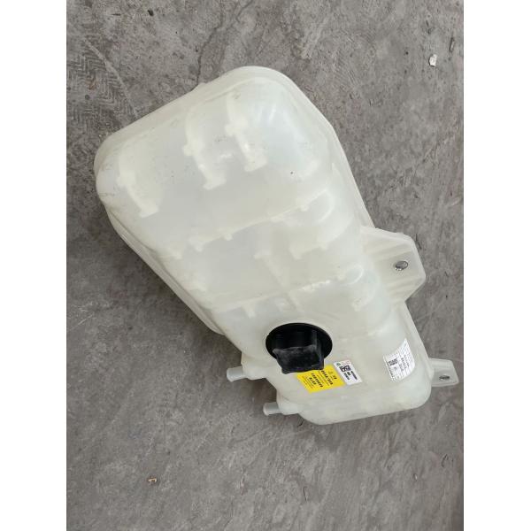 Original Sino Truck Spare Parts Expansion Tank WG9719530260