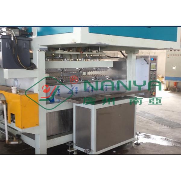 ペーパー二重ローラーの卵のカートン/卵の皿のパルプをリサイクルして機械を1年の保証形成しました