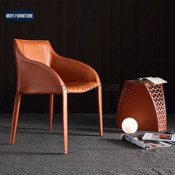 Standard Size Dining Chair Stable Metal Legs Italian Design Home Leisure Saddle Leather Armrest Chair for Restaurant Hotel