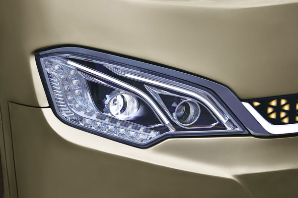 12m Golden Dragon Coach Bus 24-54 Seats 375HP Euro 4 XML6129J15S1