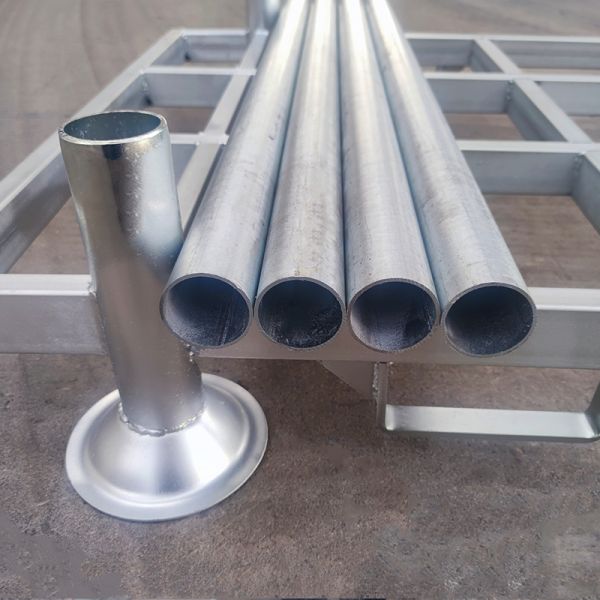 C06：Detachable Warehouse Storage Hot Dip Galvanized Steel Large Stackable Metal Steel Post Pallet Rack