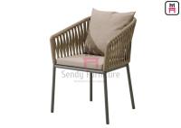 Estilo moderno de relaxamento das cadeiras de jardim de Textoline dos braços do balanço com coxim impermeável
