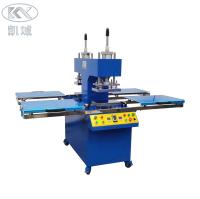 Máquina de embozamiento de silicona textil manual para la fabricación de etiquetas de estuche