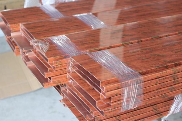 Modern G-shaped Aluminium Strip Ceiling Wood Grain Color Ceiling