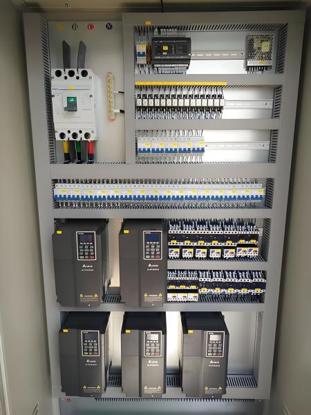 100VAC 240VAC  PLC Control Cabinet Low Voltage Solar Control Box