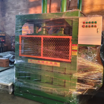 7.5-22 Kw Hydraulic Metal Baler Machine 500-3000 Cans/Hour Capacity For Beverage