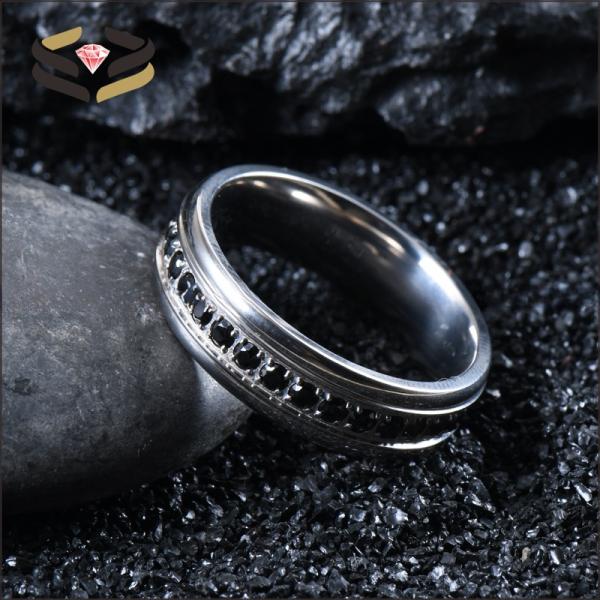 Anneaux de mariage en titane pour femmes 6 mm avec incrustation en zirconium noir