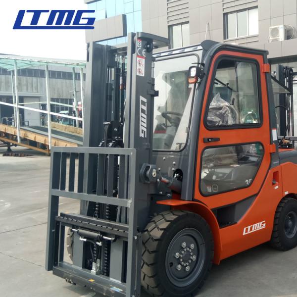 Side Shift 3 .5 Ton Gas Powered Forklift , 4 Wheel Drive Forklift With Cabin