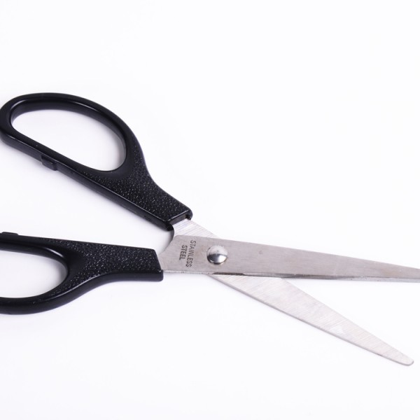 Hot selling wholesale office and school supplies 6.5 inch black multipurpose carbon steel student scissor
