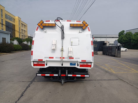 Fácil de operar Vehículo de limpieza de carreteras Reposición automática para limpieza municipal