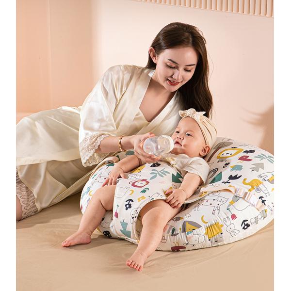 Newborn Feeding Pillow Made of Skin-Friendly Cotton and Featuring Animal Pattern