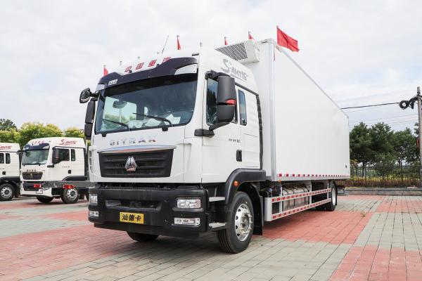 Diesel 10-Speed 290hp 4X2 9.45m Deflector Row Half Cab White Body SITRAK ZZ5186 Three-Door Freight Refrigerated Truck