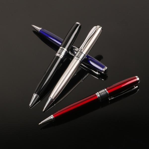 Un stylo à bille en métal noir gros et gras avec un logo et une signature 35 g