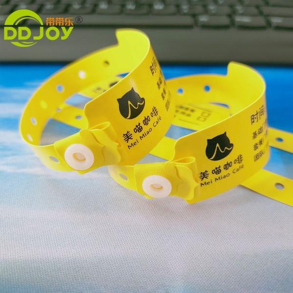 Red PVC Wristband for Kids Custom Soft Plastic One Time Band Writable Vinyl Metal Crafts