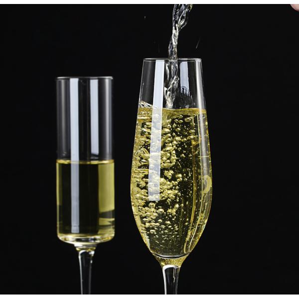 Verre de transparent de marque superbe, noble et élégant extrême, vin rouge, haut silicate de bore, cadeaux de luxe incassables