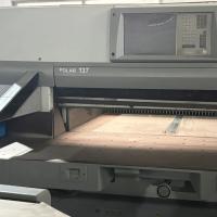Machine à découper du papier de haute précision Polar 137C pour la guillotine de découpeuse de papier