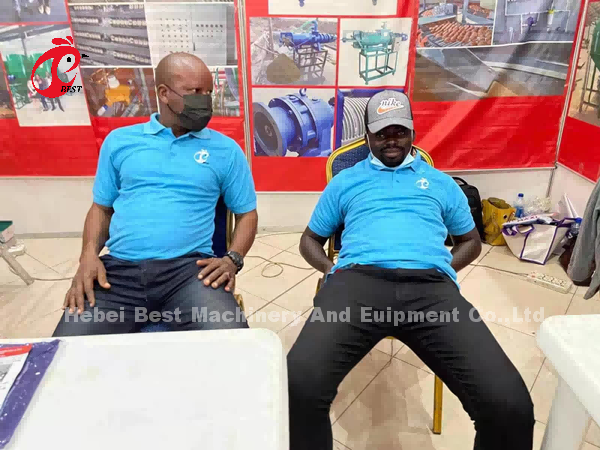 Uganda 4 Tiers  Poultry Layer Cage For Sale Farm Chicken 100 KG Mia