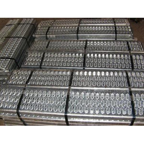 Aluminum Alloy Perforated Anti Skid Metal Plate Crocodile Jaw Type 1-3mm Thick