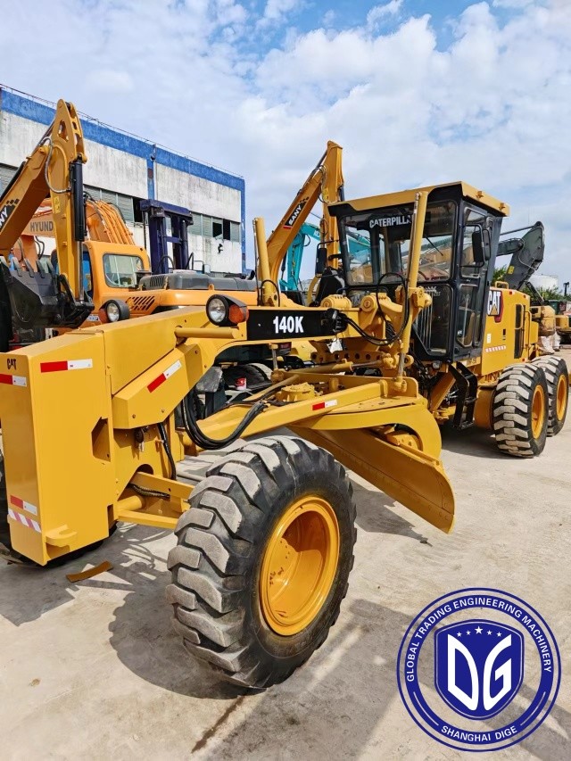 140k Caterpillar Использованный Грейдер Мощная гидравлическая машина