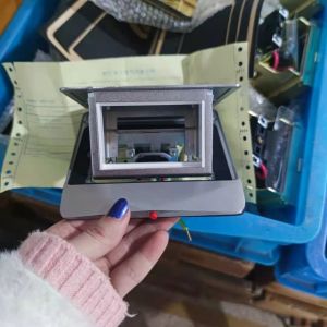 Всеобщий двухшпиндельный водоустойчивый сплав меди цинка выхода гнезда 20amps пола