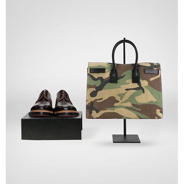 Black Metal Shop Display Showcase Fashionable For Perfume / Watch Store