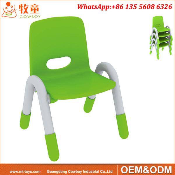 Day Care Centre High Quality 4 Seats Round Wood Table and Plastic Chairs for 2-5 years old kids