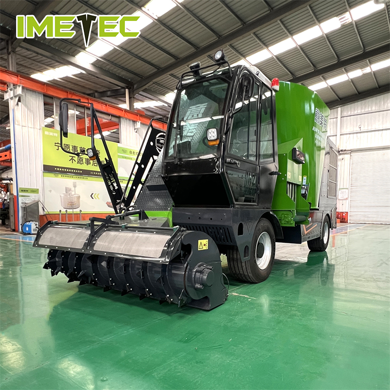 Intelligent Diet Vertical Mixer Feed Wagon Hydrostatic Drive For Cattle Sheep Farm
