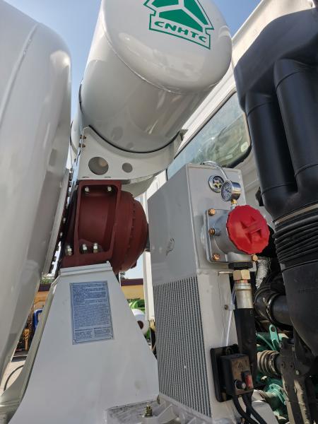 2012 Year Used HOWO Concrete Mixer with 95kw/2400rpm Engine Affordable