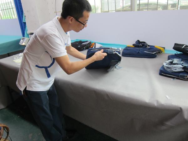 Nylon Ipad Bags Quality Inspection Third Party Pre Shipment Inspection Services