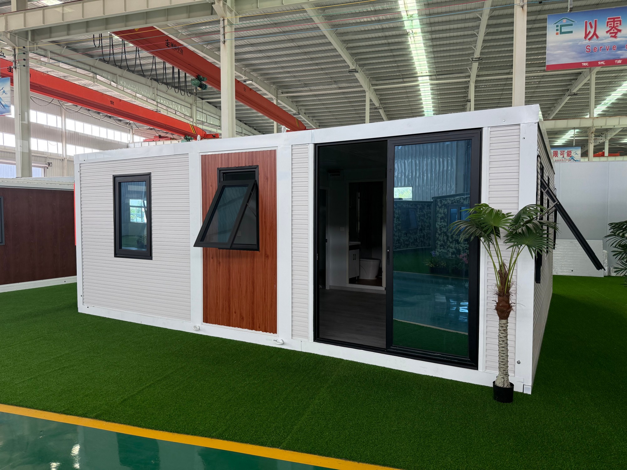 Manufactory Direct Luxury Tiny House Container Quick Assembly and Space Optimization for Workshops Multi-Functional Waterproof