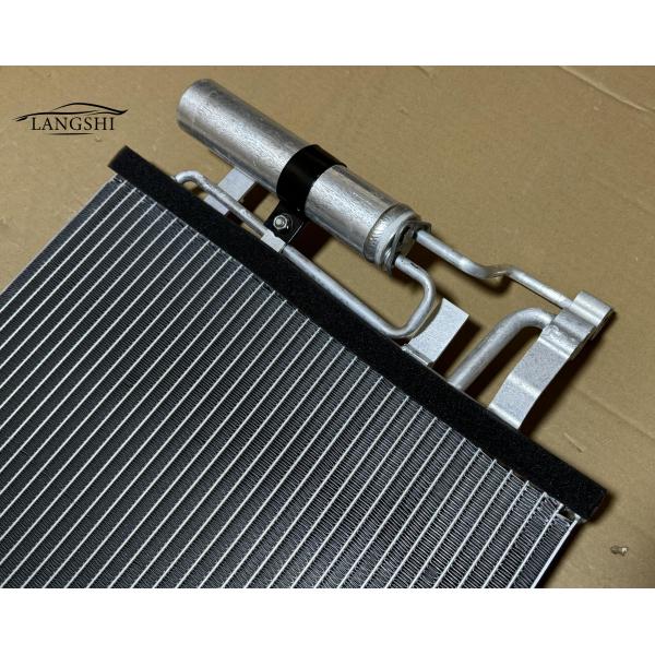 2000-2007 Année OE N° 9M5919710AA Système de refroidissement de pièces détachées automobiles Condensateur de climatisation pour Ford FOCUS EDGE MONDEO III berline