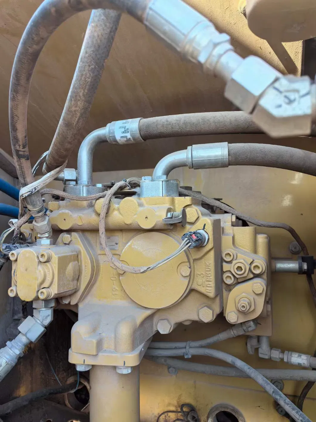 Verified Official Wholesale Used Cat 320 Excavator Original Japanese Engineering Construction Machine