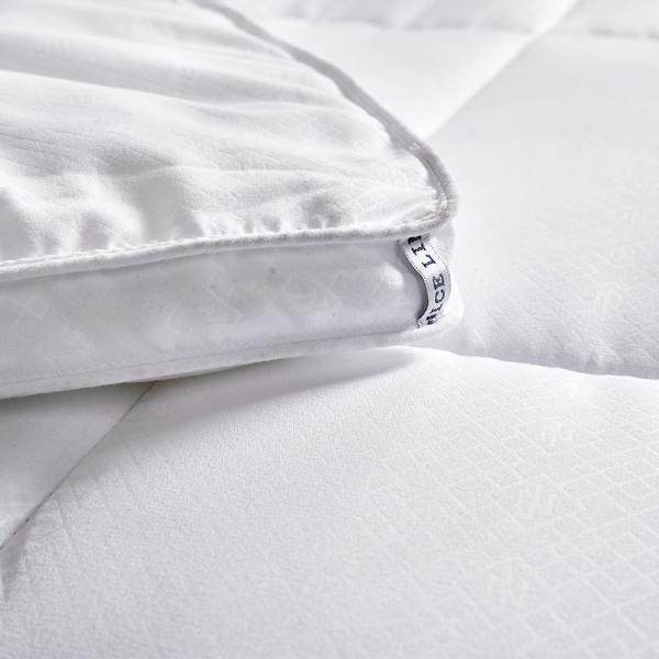 Home All Season Duvet Inner Three - Dimensional Quilt Hotel Customized Logo