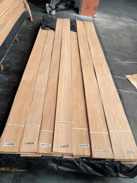 OEM Red Oak Wood Veneer Quercus Rift Sawn 120cm Length Door Leaf Use