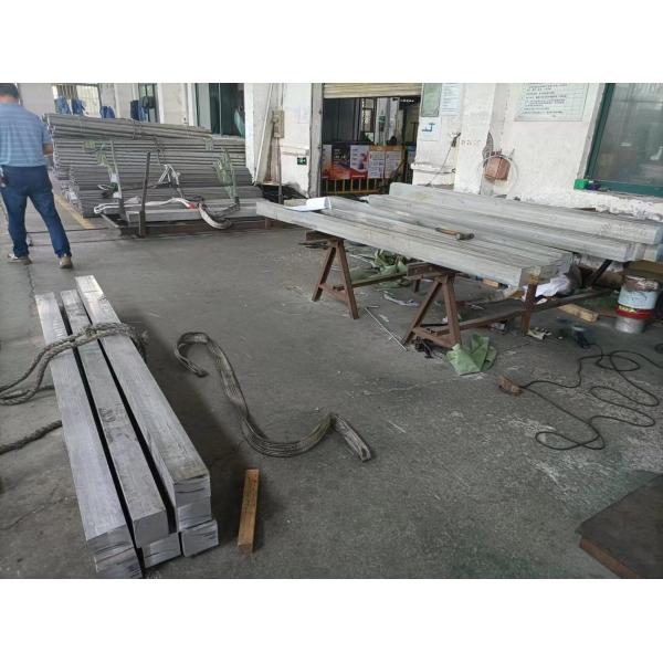 Customized Size Aluminium Rod 6061 6082 T6 Extruded Solid Round Billet Bar For Building