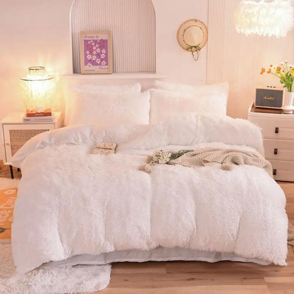 Polyester Filling Bedding Set Solid Color Flannel Duvet Cover Flat Sheet Pillowcase Sets