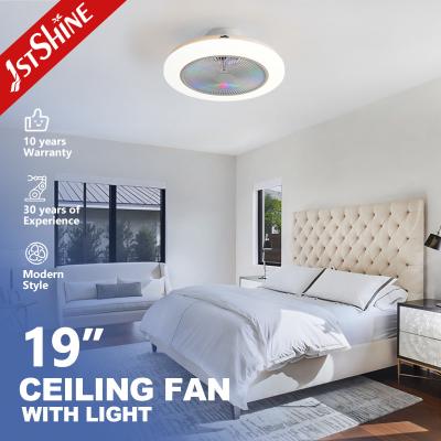 Ventilador de teto LED de 19 polegadas / OEM com acabamento branco e lâmina oculta de luz da atmosfera RGB