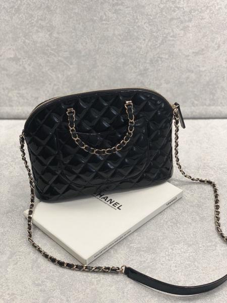 Chanel Patent Calfskin Shopping Bag pequeno com senhora retro Style