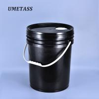 Seau en plastique à haute température de couleur personnalisée avec poignées pour conteneur de stockage de liquide