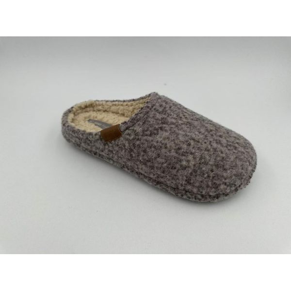 Anti-dérapant chaud chaussures de maison d'intérieur pour hommes pantoufles respirantes OEM taille de couleur