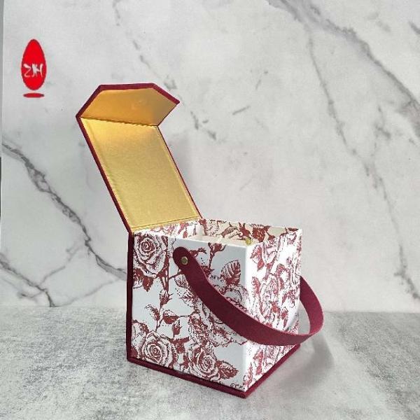 PMS CMYK  Paper Gift Packaging Box Velvet Insert Magnetic Closure