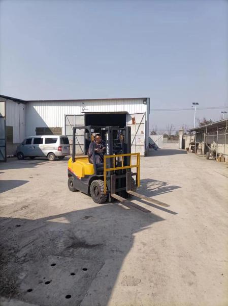2.5 Tonnes FD20 TCM Second Hand Forklift Truck With LPG Fuel