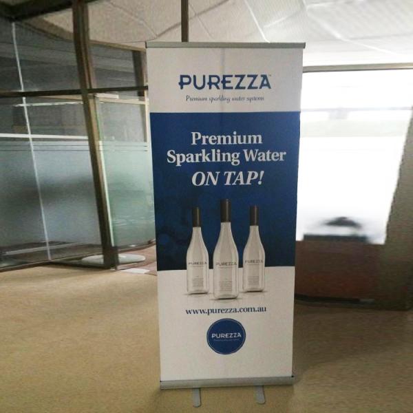 Флаги пляжа рекламы W80XH200cm изготовленные на заказ свертывают вверх по знамени печатая Quadri