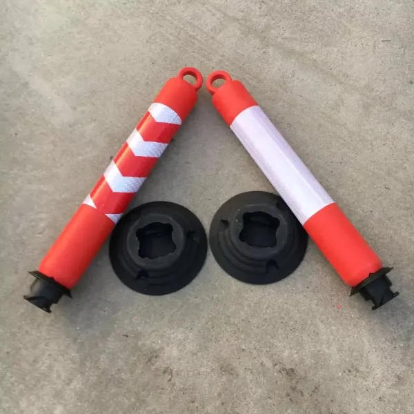 PE Material Flexible Warning Post Traffic Bollard with 80cm Height and Rubber Base for Road Safety