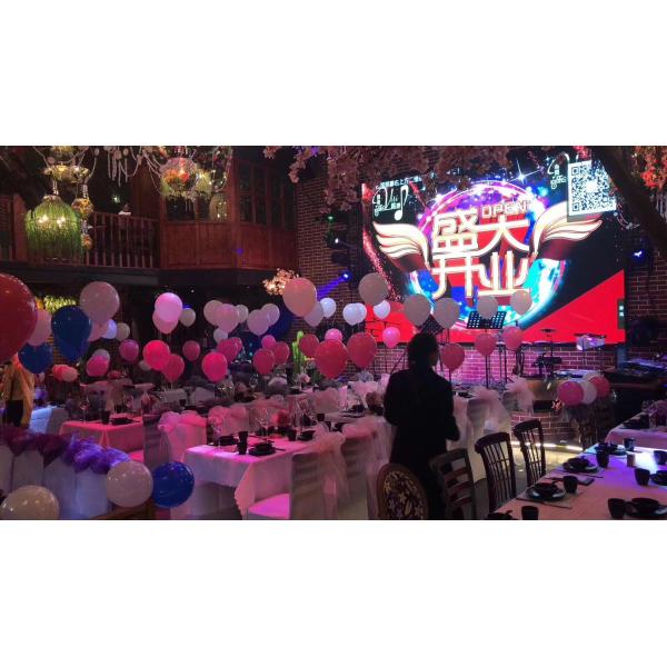 1920Hz Indoor LED Video Screen 4mm Pixel Pitches 1152 * 768 Screen Resolution Shenzhen Factory