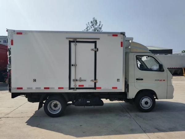Foton Xiangling M1 Cold Truck Transport 3470mm Dimensions Cold Car Refrigerated Trucks