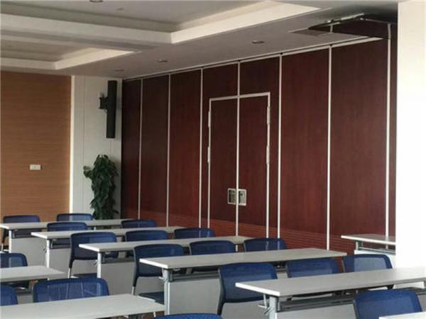 踊る部屋OEMサービスのための取り外し可能な仕切りのドアの音の証拠の仕切り