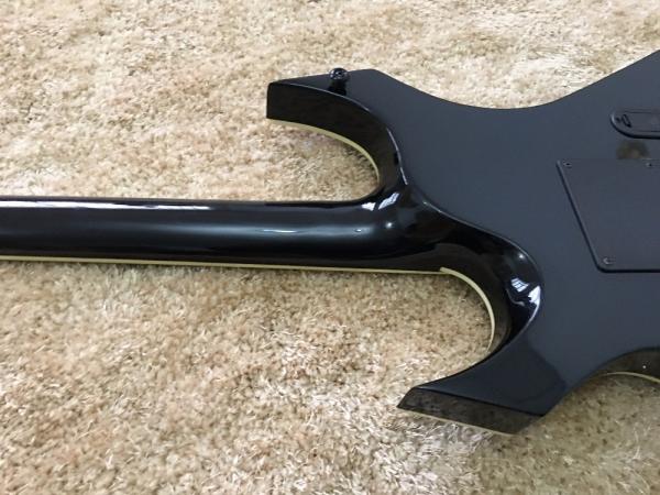 B.C.RICH custom guitar Black Floyd rose Quilted maple body with EMG active pickups Ebony fretsboard colorized MOP inlay