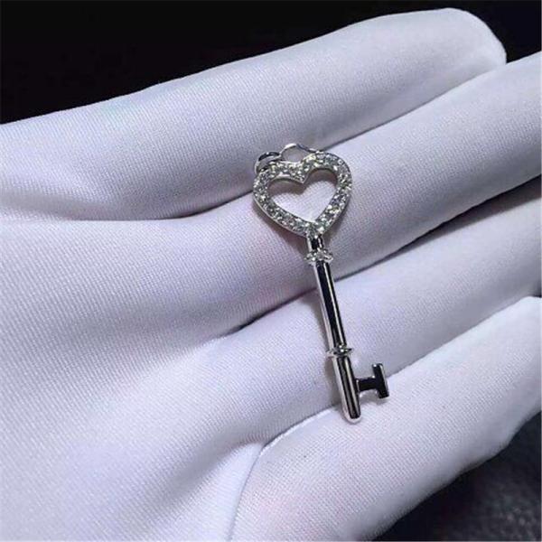   full diamonds of mini love key necklace 18kt gold  with yellow gold or white gold